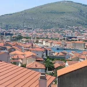 Gostinjska kuća Rooms Trogir