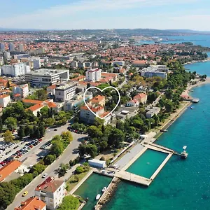 Gostinjska kuća & Kolovare 3,